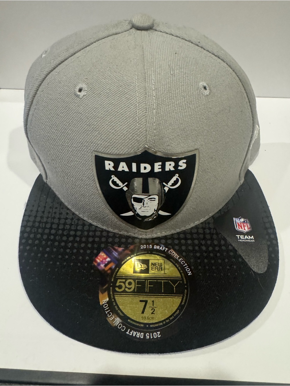 New Era Raiders Gray Crown Black Visor Fitted Hat